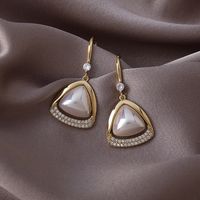 Korean Style Retro Micro-embellished Diamond Triangle Pearl Earrings main image 5