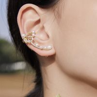 Fashion Pearl Diamond Butterfly Earrings main image 1