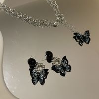 Simple Alloy Butterfly Pendant Necklace main image 1