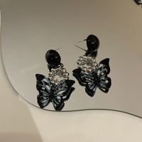Simple Alloy Butterfly Pendant Necklace main image 5