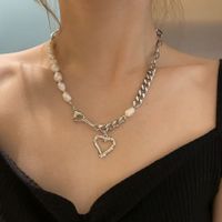 Collar De Perlas Con Colgante De Amor Barroco main image 1
