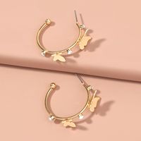 Fashion C-shaped Glossy Butterfly Diamond Earrings main image 3