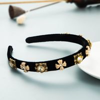 Retro Cross Gemstone Inlaid Velvet Headband Hair Accessories Fine-sided Baroque Headband sku image 3