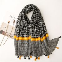 Retro Style Dark Grid Geometric Contrast Sunscreen Long Gauze Scarf main image 2