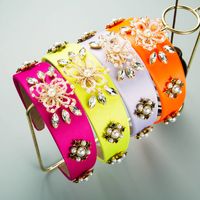 Retro Simple Geometric Alloy Pearl Flower Fabric Headband main image 2