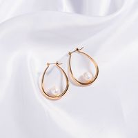 Simple Natural Pearl U-shaped Metal Earrings main image 5