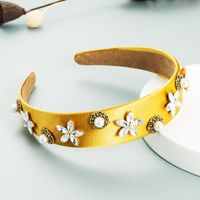 Fashion Pearl Rhinestone Wreath Broad-brimmed Fabric Headband main image 5