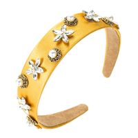 Fashion Pearl Rhinestone Wreath Broad-brimmed Fabric Headband main image 6