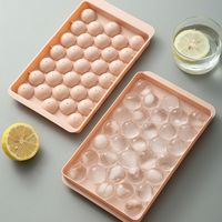 Fashion Round Ice Tray With Lid Plastic Ice Cube Mold main image 1