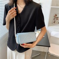 Simple Pearl Chain One-shoulder Diagonal Square Bag sku image 2