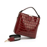 Fashion Texture Crocodile Pattern Patent Leather Handbag main image 4