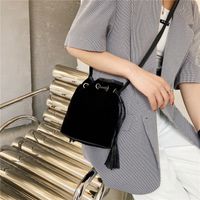 Fashion Retro Drawstring Tassel Messenger Bag main image 4