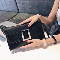 Korean Personality Fashion Messenger Handbag sku image 2