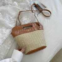 Korean Stitching Contrast Color Straw Portable Messenger Bucket Bag sku image 3