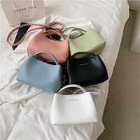 Simple Fashion Solid Color One-shoulder Messenger Bag main image 4