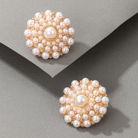 Korean Natural Shell Flower Contrast Pearl Earrings main image 5