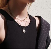 Mode Weiße Fritillary Moon Anhänger Unregelmäßige Mittellange Halskette main image 3