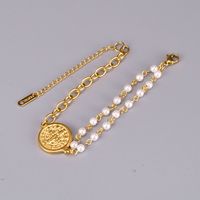 Fashion Half Bead Pearl Queen Portrait Round Pendant Bracelet Wholesale main image 4