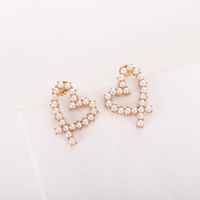 Boucles D&#39;oreilles En Forme De Coeur De Perles De Style Coréen main image 1