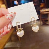 Korean Style Simple Heart Shape Pearl Earrings main image 4
