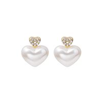 Simple Pearl Diamond-studded Peach Heart Stud Earrings main image 6