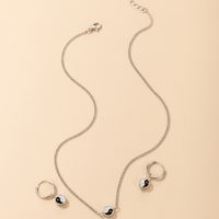 Nihaojewelry Simple Black And White Tai Chi Figure Earrings Necklace Set Wholesale Jewelry main image 5