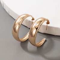 Bijoux Nihaojewelry En Gros De Nouvelles Boucles D&#39;oreilles Géométriques En Forme De C main image 1