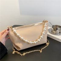 Fashion Pearl Chain Solid Color Messenger Bag main image 1