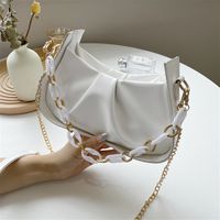 Korean Acrylic Chain Solid Color Underarm Bag sku image 1