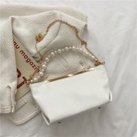 Fashion Pearl Chain Solid Color Messenger Bag sku image 1