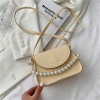 Korean Solidcolor Pearl Chain Messenger Saddle Bag sku image 1