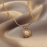 Fashion Petal Pearl Pendent Alloy Clavicle Chain main image 1