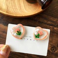 Cute Irregular Heart Shape Jelly Flower Pearl Stud Earrings main image 3