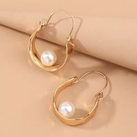 Retro U-shaped Metal Imitation Baroque Pearl Earrings main image 5