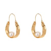 Retro U-shaped Metal Imitation Baroque Pearl Earrings main image 3