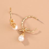 Fashion C-shaped Bamboo Knotted Hand-wound Pearl Earrings main image 5