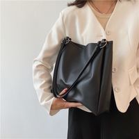 Korean Style Simple Solid Color Shoulder Tote Bag Wholesale main image 5