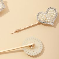 Nihaojewelry Korean Style Pearl Heart-shaped Butterfly Hairpin Wholesale Jewelry main image 5