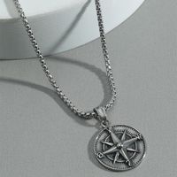 Nihaojewelry Retro Metal Eight-pointed Star Compass Pendant Necklace Wholesale Jewelry main image 4