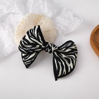 Korean Zebra Pattern Bowknot Clip Headdress main image 4