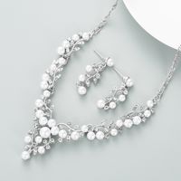 Conjunto De Collar De Pendientes De Diamantes De Imitación De Perlas Con Incrustaciones De Hojas De Flores Retro main image 3