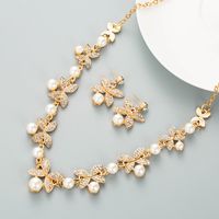 Fashion Golden Leaf Butterfly Inlaid Pearl Rhinestone Earrings Necklace Set main image 3