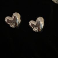 Retro Simple Metal Peach Heart Diamond Earrings main image 5