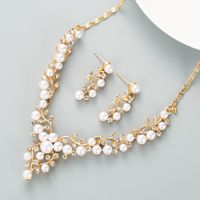 Conjunto De Collar De Pendientes De Diamantes De Imitación De Perlas Con Incrustaciones De Hojas De Flores Retro sku image 1
