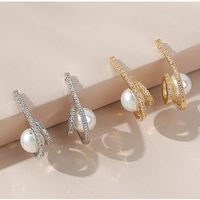 Koreanische Mode Einfache Perlen Mikro-intarsierte Zirkon Vergoldete Ohrringe main image 5