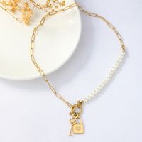Retro Simple Pearl Stitching Ot Buckle Necklace main image 1
