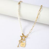 Retro Simple Pearl Stitching Ot Buckle Necklace main image 3