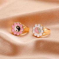 Fashion Flowers Gossip Tai Chi Ring main image 3