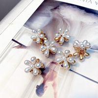 Korean Style Imitation Pearl Flower Small Catch Clip main image 4