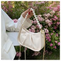 Fashion Gradient Color Pearl Chain Fold Cloud Bag sku image 1